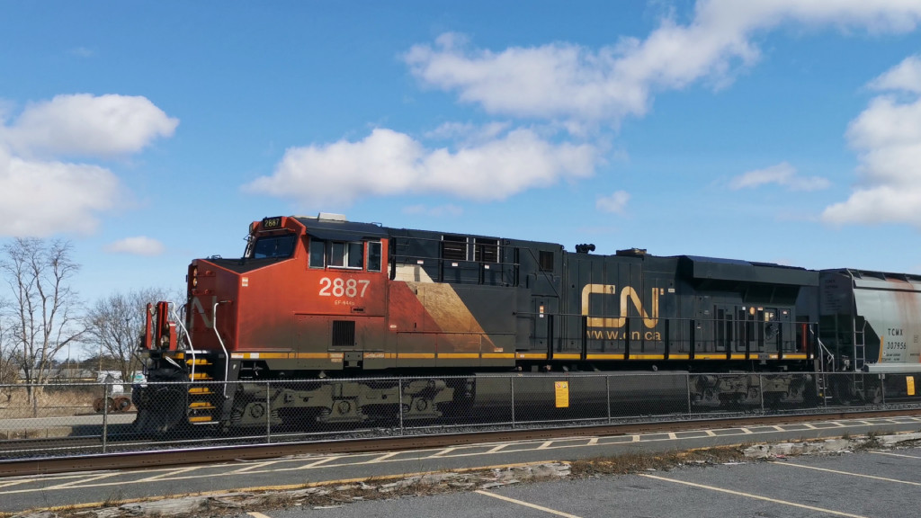 CN 2887